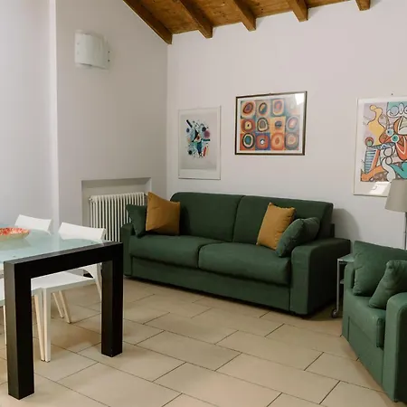 Carlton Apartahotel Ferrara