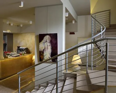 Carlton アパートホテル