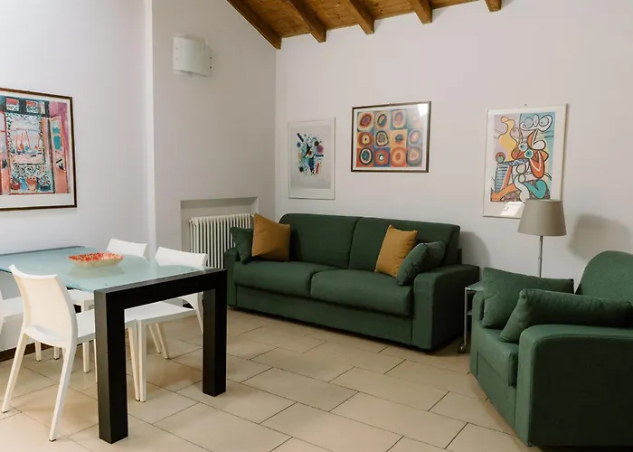 Carlton شقة فندقية فيرّارا