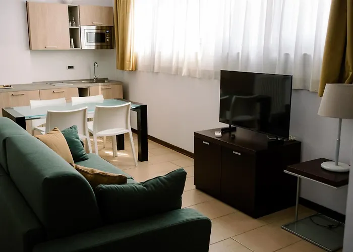 Carlton Apartahotel 4*