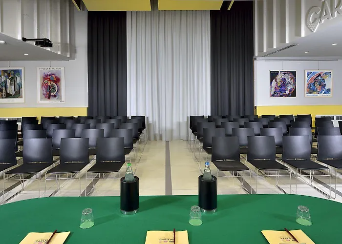 شقة فندقية Carlton 4*