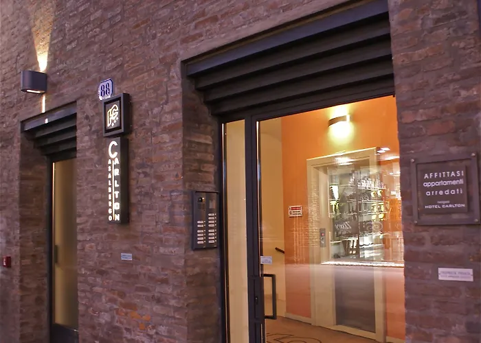 Carlton 4* فيرّارا