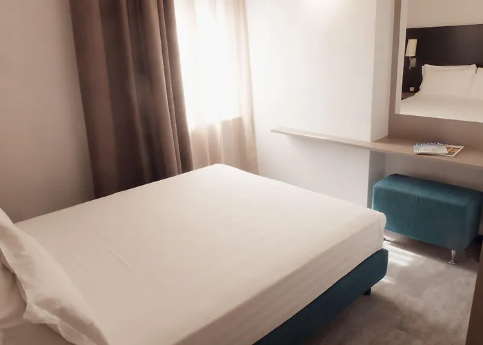 Carlton 4* فيرّارا